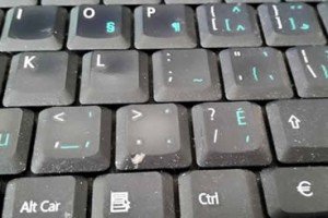 Top 10 Signs Your Computer Keyboard Needs To Be Cleaned