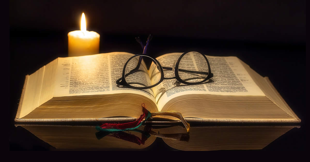 Bible Glasses Candle