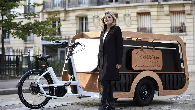 a bicycle hearse in Paris