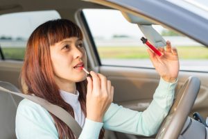 Curb Distracted Driving This Summer